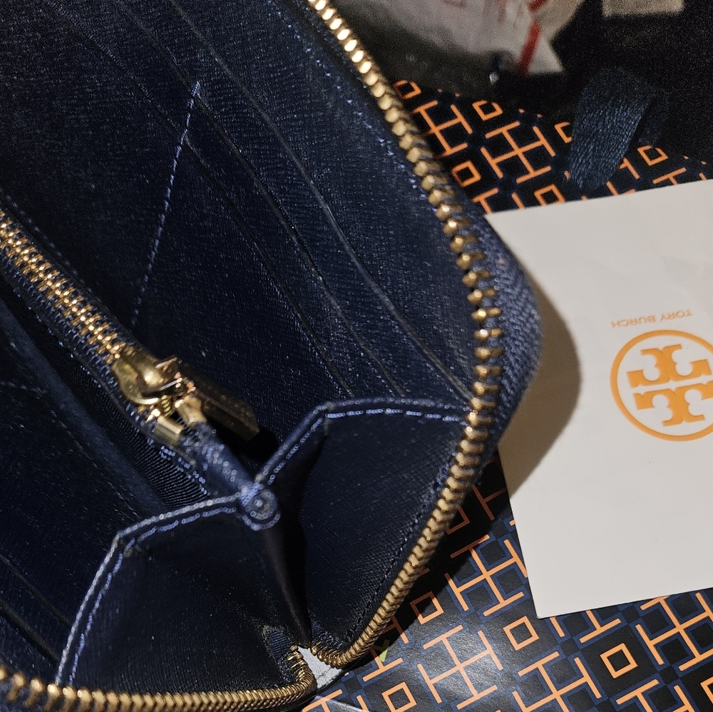 Tory Burch Blue and Gray Wallet with Gold Logo - Picture 8 of 8